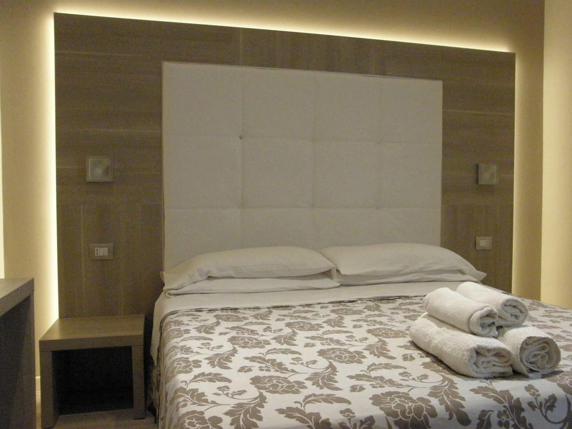 Hotel Stefan & Breakfast 3*
